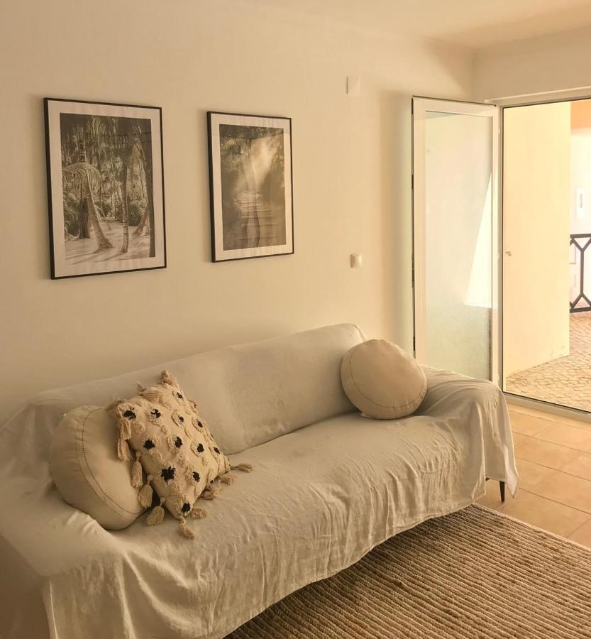 Accommodation In Sesimbra - Two Double Bedroom Extérieur photo